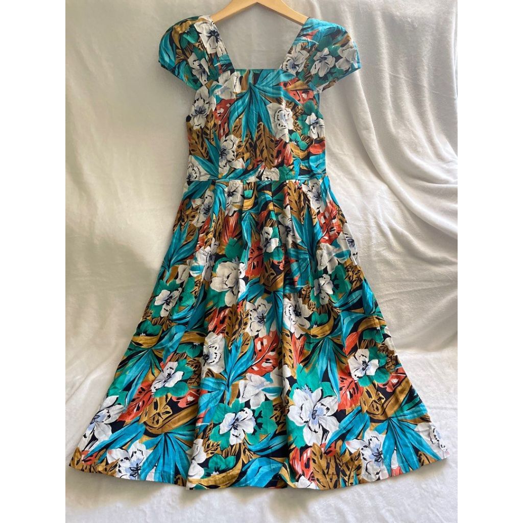 Dress pantai summer dress gaya prancis tropical dress