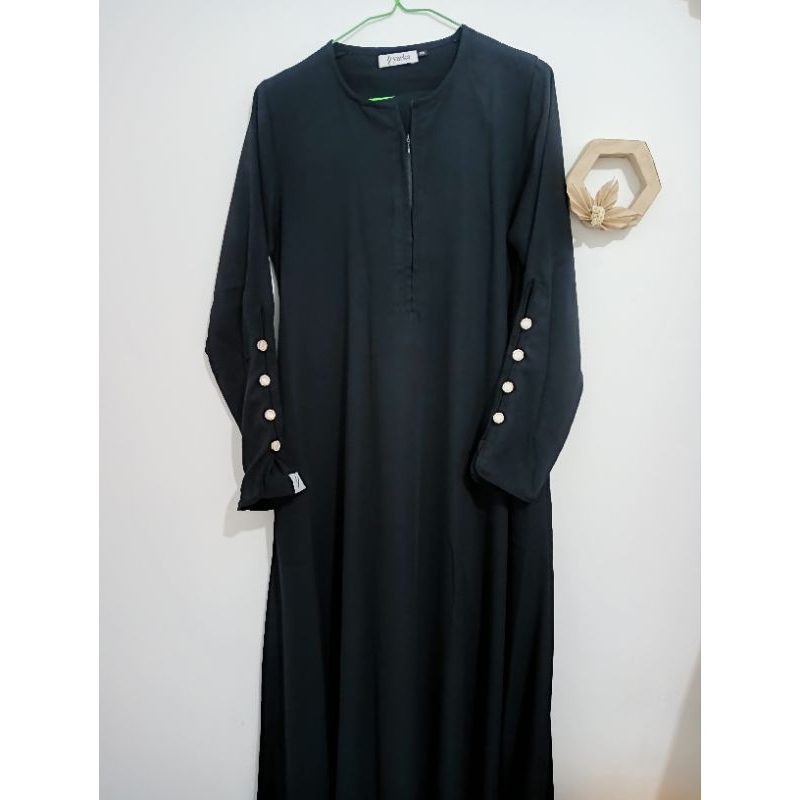Leyla abaya brand YARKA INDONESIA (PRELOVED)