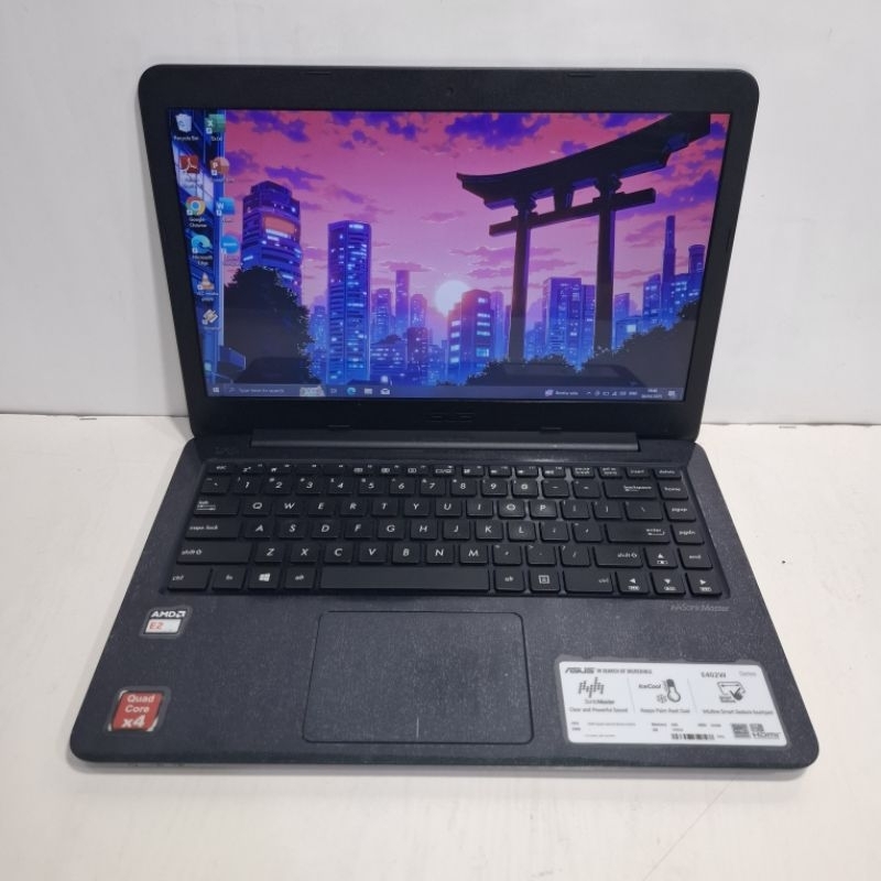 Laptop asus E402W Amd E2-6110 Ram 4gb ssd 256gb