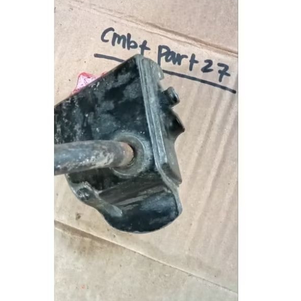 HOLDER KANAN DRAT SPION/RUMAH HANDEL REM RC 80 RC 100 BRAVO ORI BEKAS COPOTAN