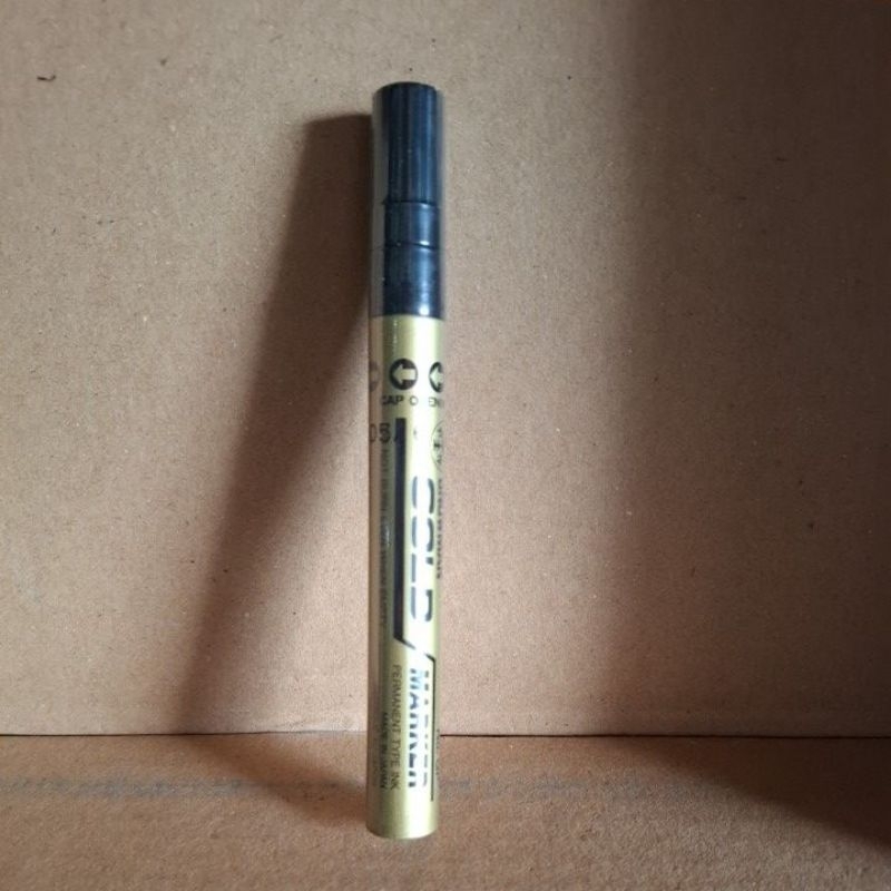 

spidol Mas Snowman / gold marker permanent ink made in japan