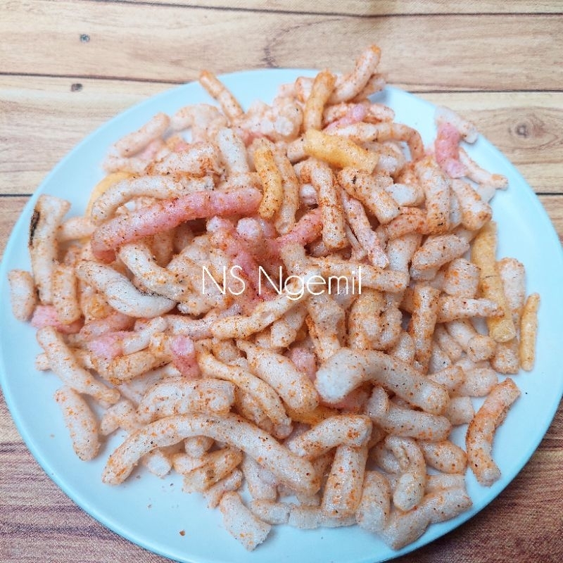 

Kerupuk Gurilem / Kerupuk Pilus Pedas Manis Asin Gurih Khas Kebumen / Cemilan Pedas