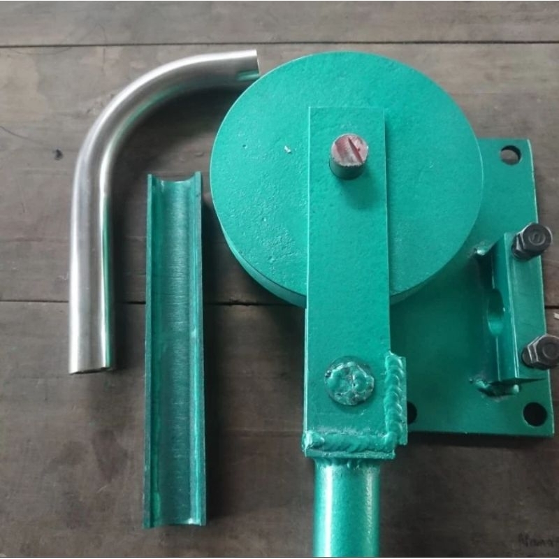 alat roll bending pipa besi ukuran ½ inch..