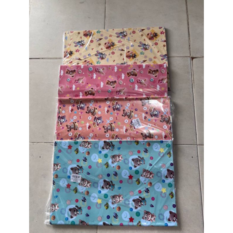 

Kertas kado kiki 1 pack isi 50