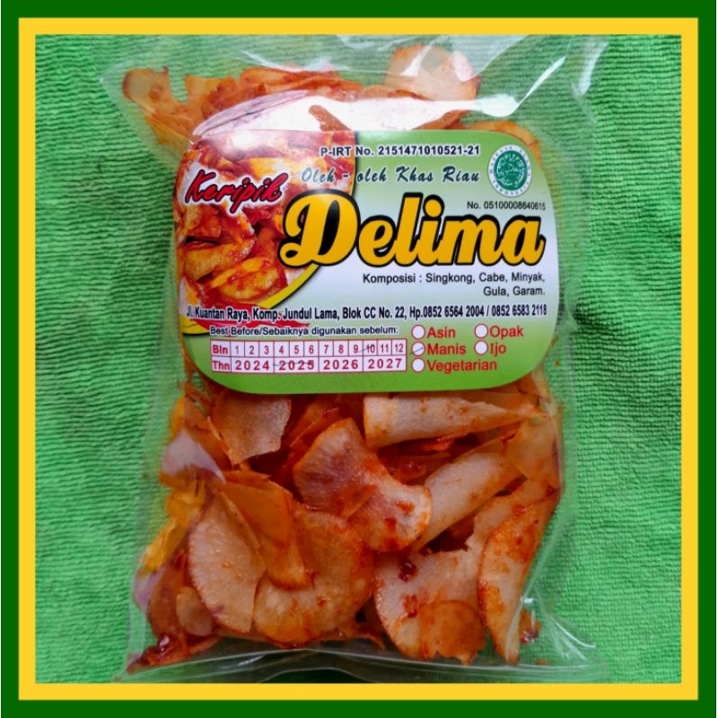 

Kripik Singkong DELIMA Tipis Pedas Manis Cemilan Khas Riau 200 Gram