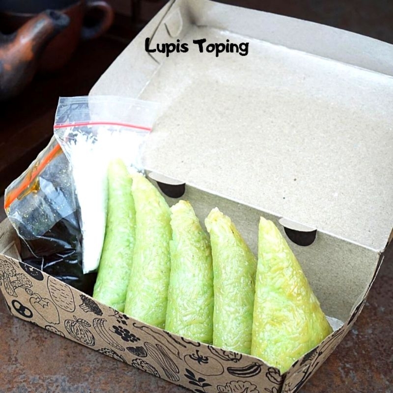 

Lupis Original kelapa parut (isi 5)#lupisketan#lupistradisional #kuelupis #lupisisikelapa #lupisgulamerah #lupisenak #lupislegit #lupis kemasan besek #lupisgula aren cair #lupisketantoppingkelapa #lupisoleh-oleh tradisional #lupissnackarisan