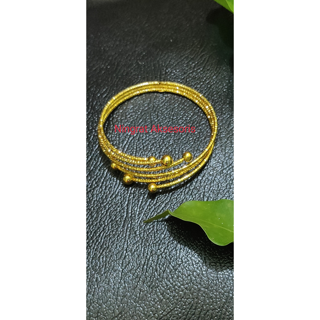 Gelang ulir bandul xuping kendari mirip emas 24K