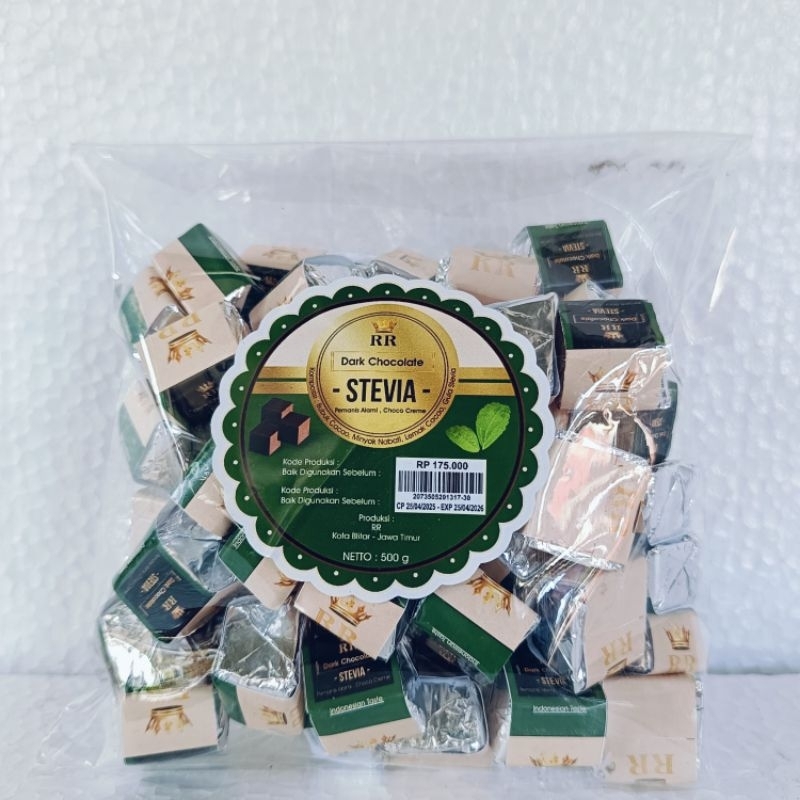

Chocolate Dark 100% STEVIA Cubes 500gram.