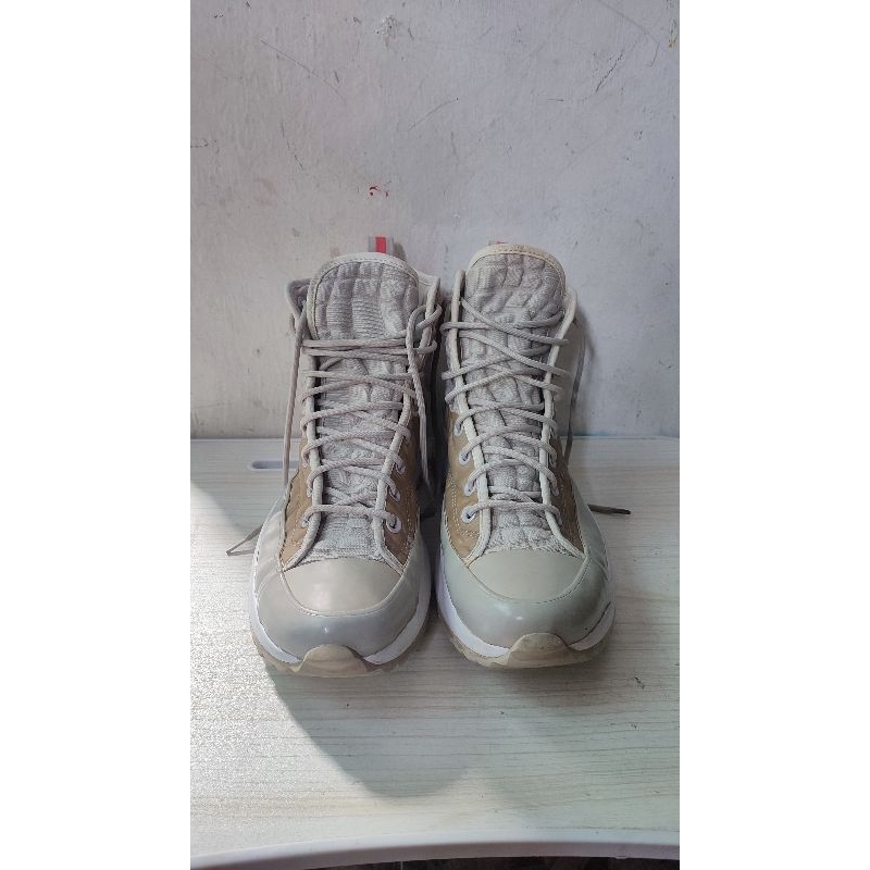 Converse Run Star hike