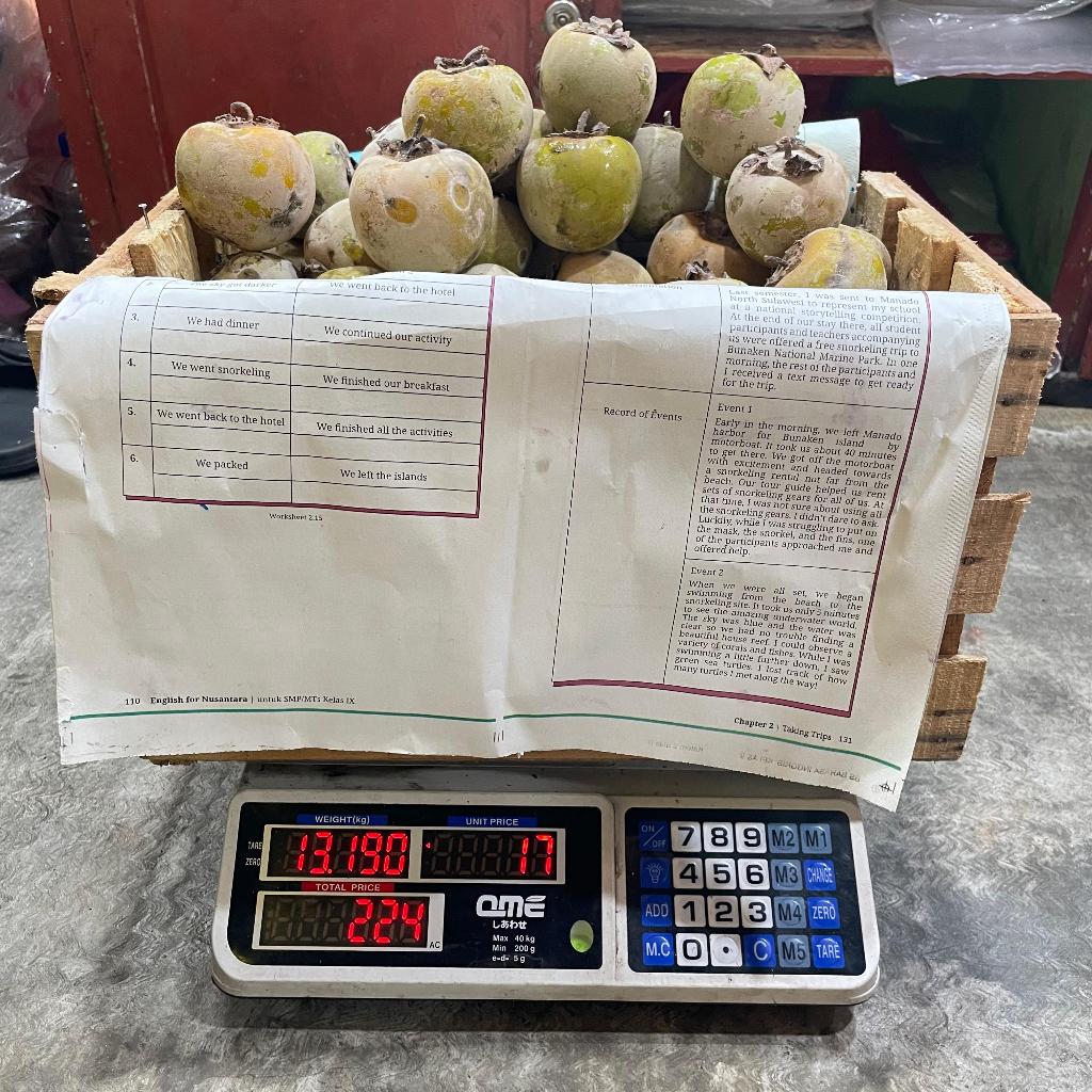 

kesemek 1 peti isi 13kg freshh