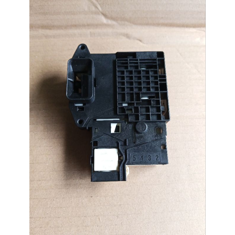Door lock mesin cuci LG front loading 20kg SWP-014