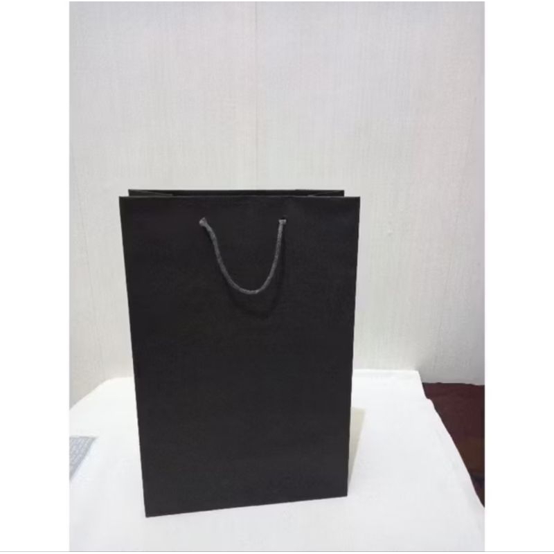 

S ( S0052 ) PAPER BAG POLOS WARNA HITAM DAN COKLAT / PAPERBAG SOUVENIR