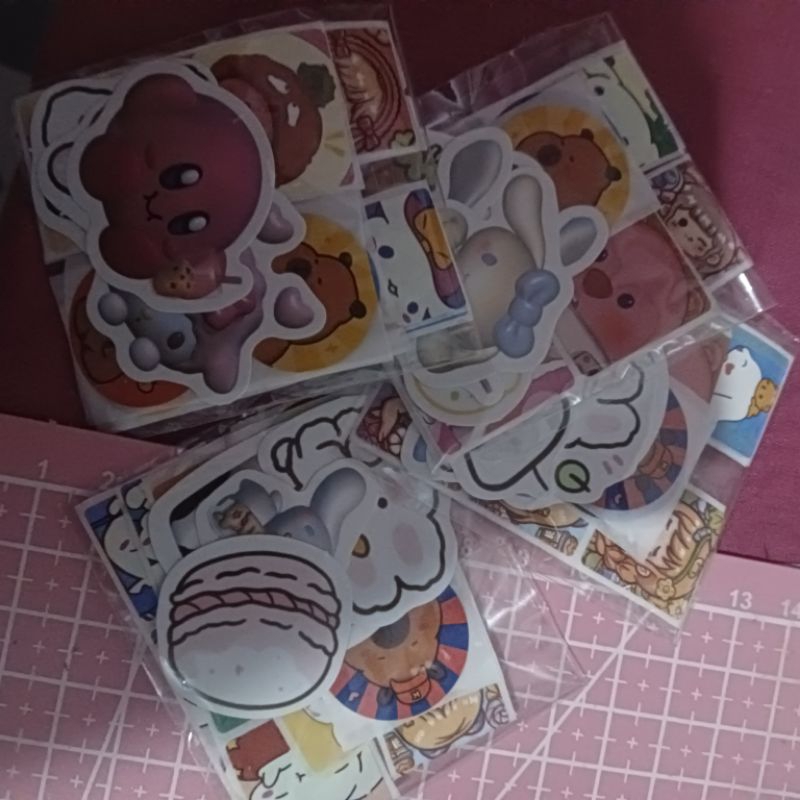 

stiker random isi 24pcs 1.000 | stiker murah | stiker roll | stiker lucu | stiker random murah | stiker seribuan