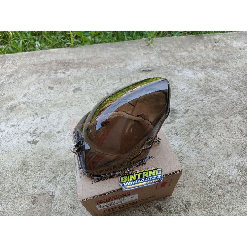 mika lampu belakang fino fi 115 fino fi 125 fino grande original mika lampu rem belakang fino Hitam 