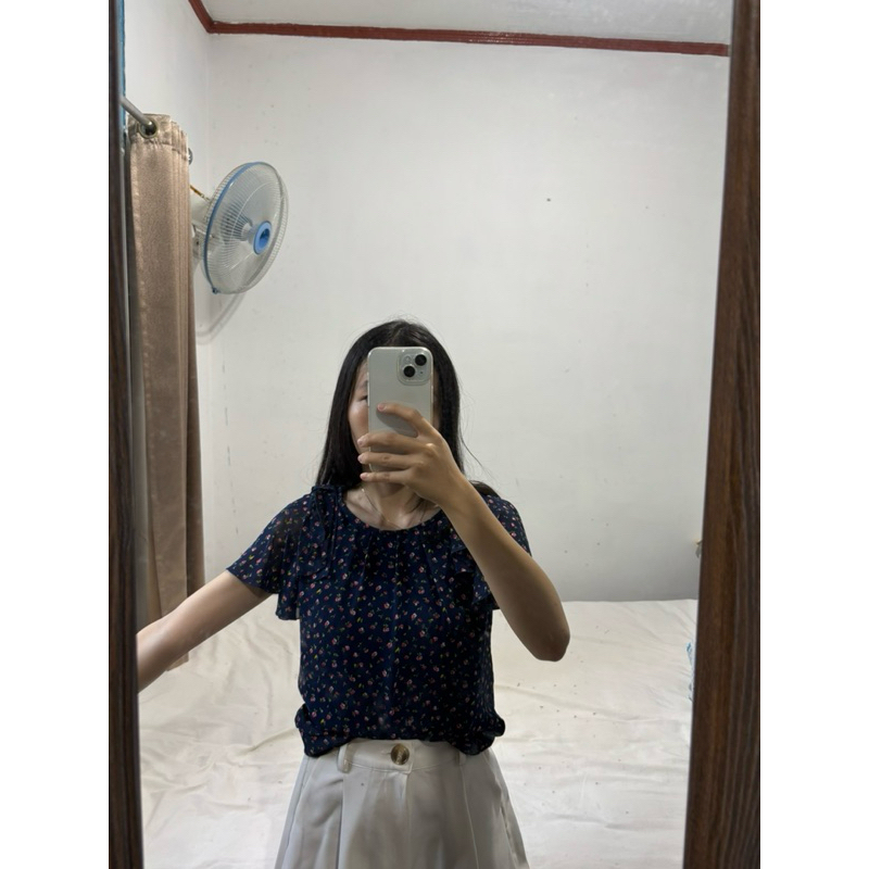 Preloved Coquette Flower Top