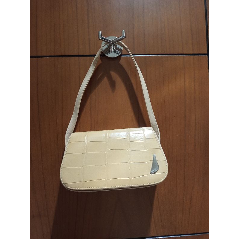 Tas kecil elizabeth preloved