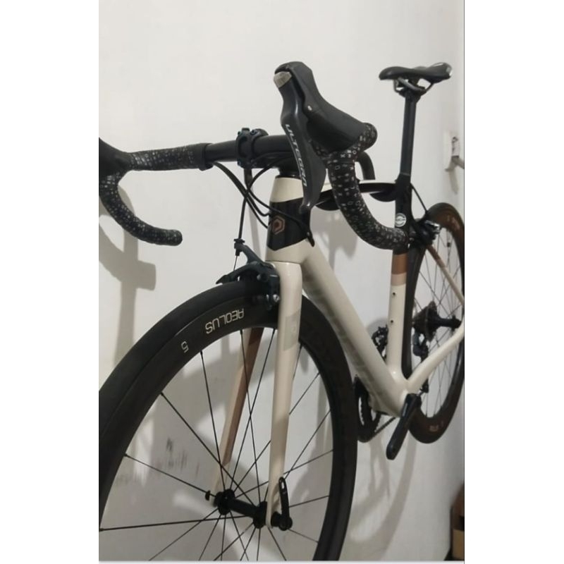 Polygon stratos s7