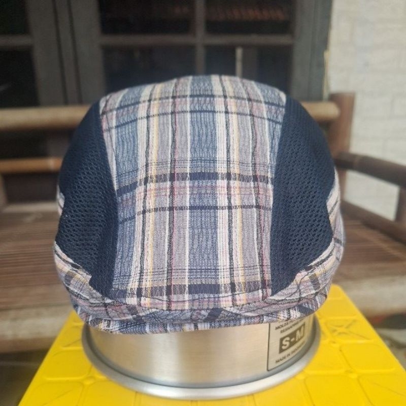 GUY LAROCHE PARIS-RARE VINTAGE FLAT CAP