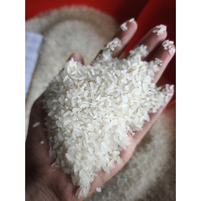 

beras pera super (untuk ketupat,lontong,dll) dijual perliter