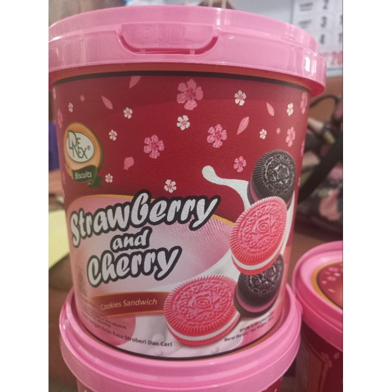 

Denex cookies stawberry & cherry