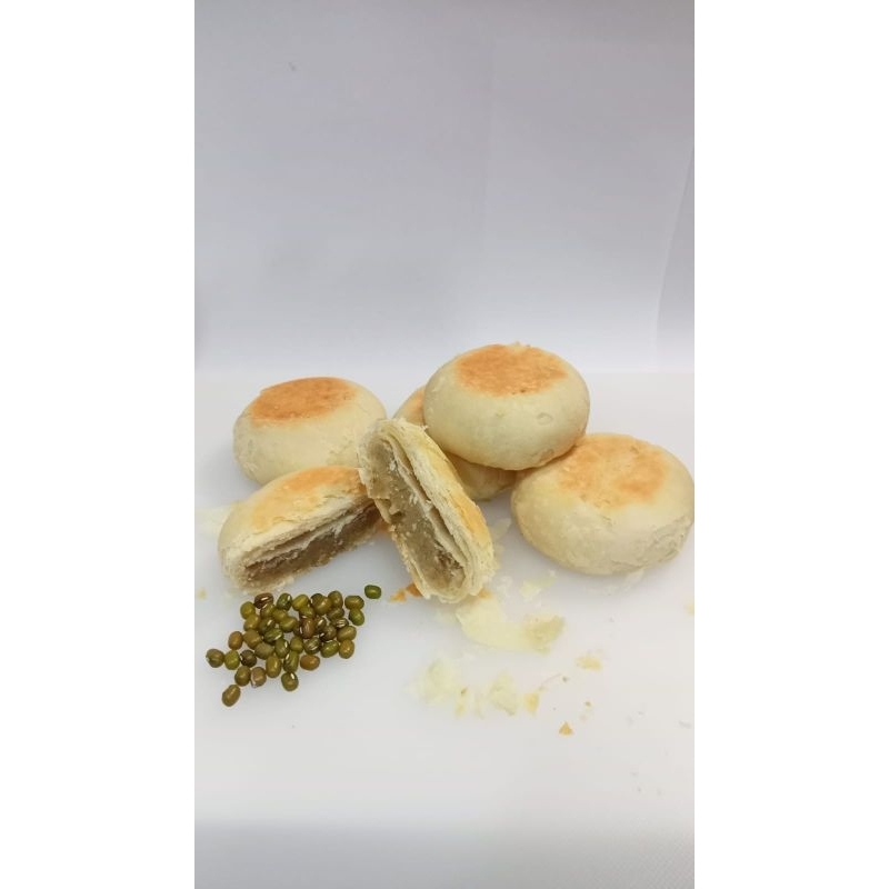 

pia Kacang Hijau khas pontianak/ pia isi kacang ijo