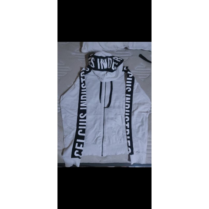 jaket Celcius Supply