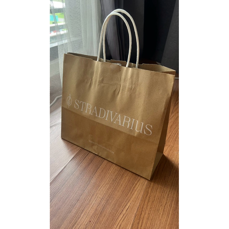

Stradivarius Paperbag Original