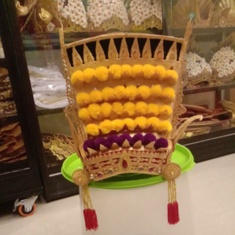 gelungan rejang dewa kulit | mahkota  rejang dewa kulit | kostum  tari bali