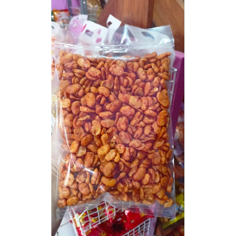 

SNACKS KILOAN TERLARIS/ CEMILAN PEDAS MANIS GURIH ASIN/ KACANG KORO PEDAS MANIS 250GR