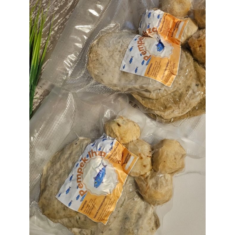 

Pempek Palembang | Pempek Asli 100% Ikan Tenggiri | Pempek Adaan | Pempek Kulit | Pempek Ihza