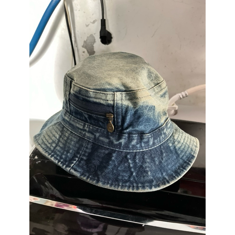 Topi bucket denim