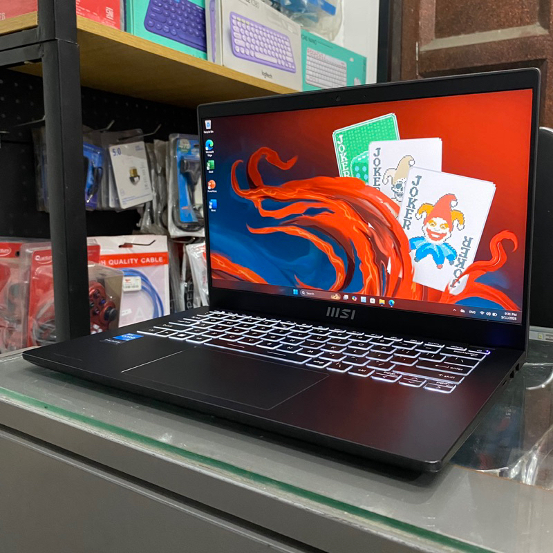 MSI Modern 14 C11M Intel i3 1115G4 RAM 8 GB SSD 256 GB UHD Laptop Ultrabook Second Murah Normal