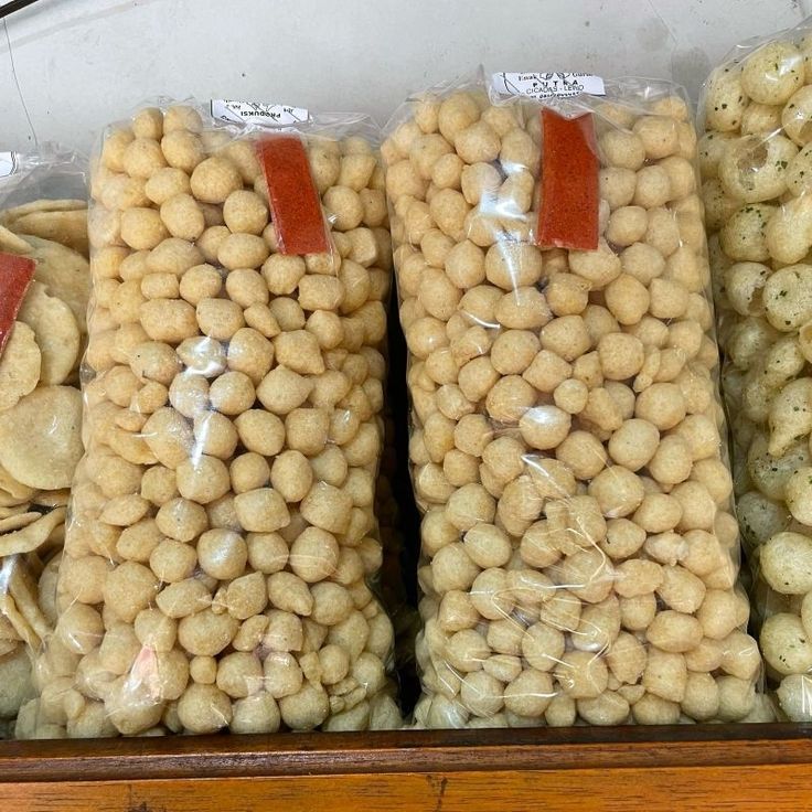 

makanan ringan endog lewo cimol kering emplod cemilan khas garut enak gurih pedas