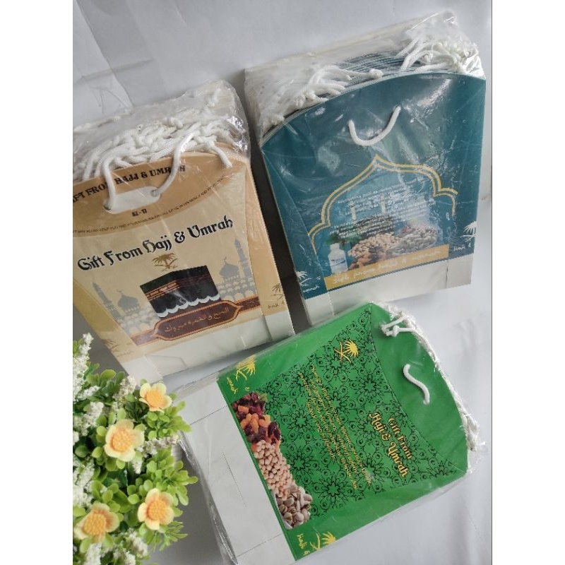 

PAPER BAG - TAS OLEH OLEH HAJI/UMROH - PCS/PACK