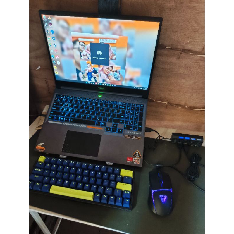 Advan PIXELWAR Laptop Gaming 16" Ryzen 5 6600H 16GB SSD 512GB Abu-abu