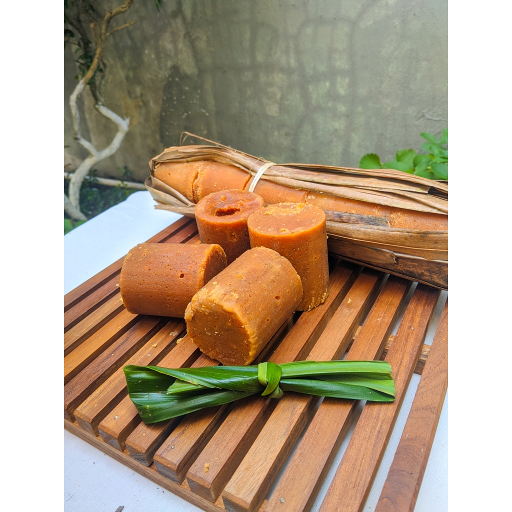 

Gula Merah Aren Garut ( Warna Kuning ) - 100% Asli (1kg)