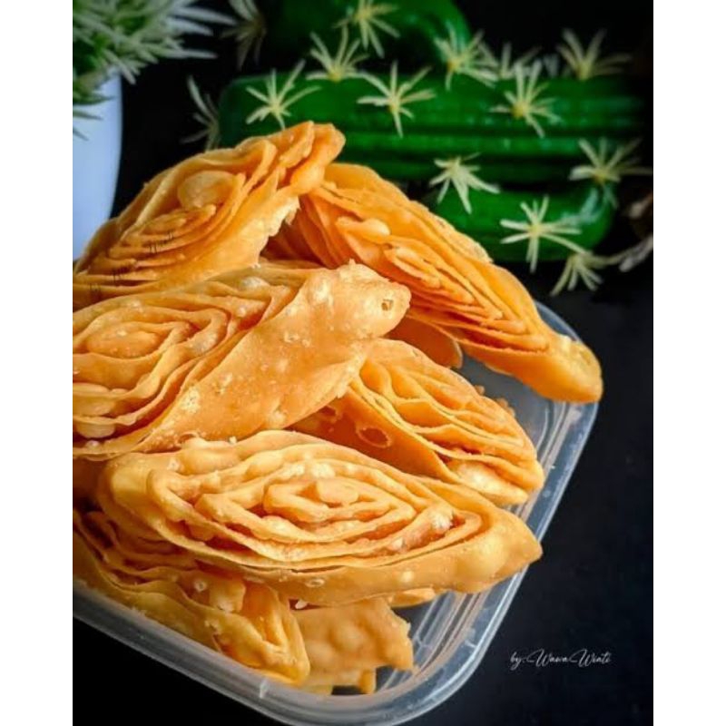 

kripik Malaysia 1000g rueenyah enak mantap