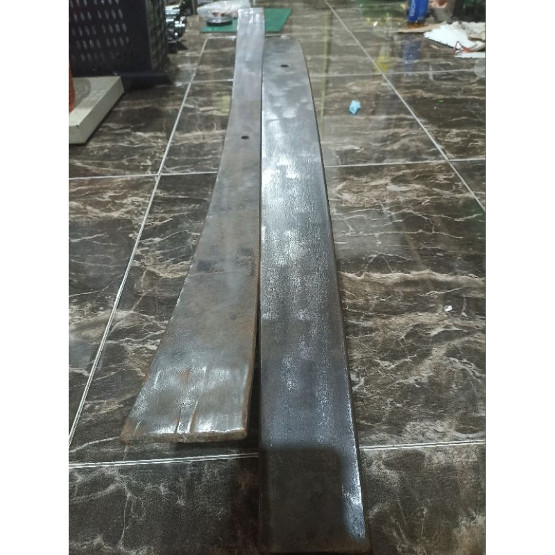 per daun truck panjang 140cm tebal 11mm