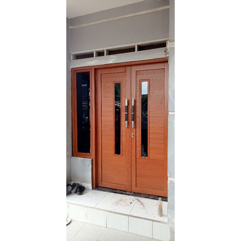 pintu aluminium urat kayu