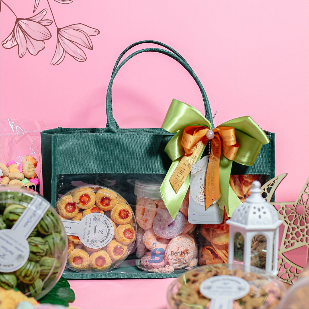 

Tas Souvenir Tas Jinjing Totebag Souvenir Tas Kombinasi Tas Mika PVC Kanvas Kombinasi