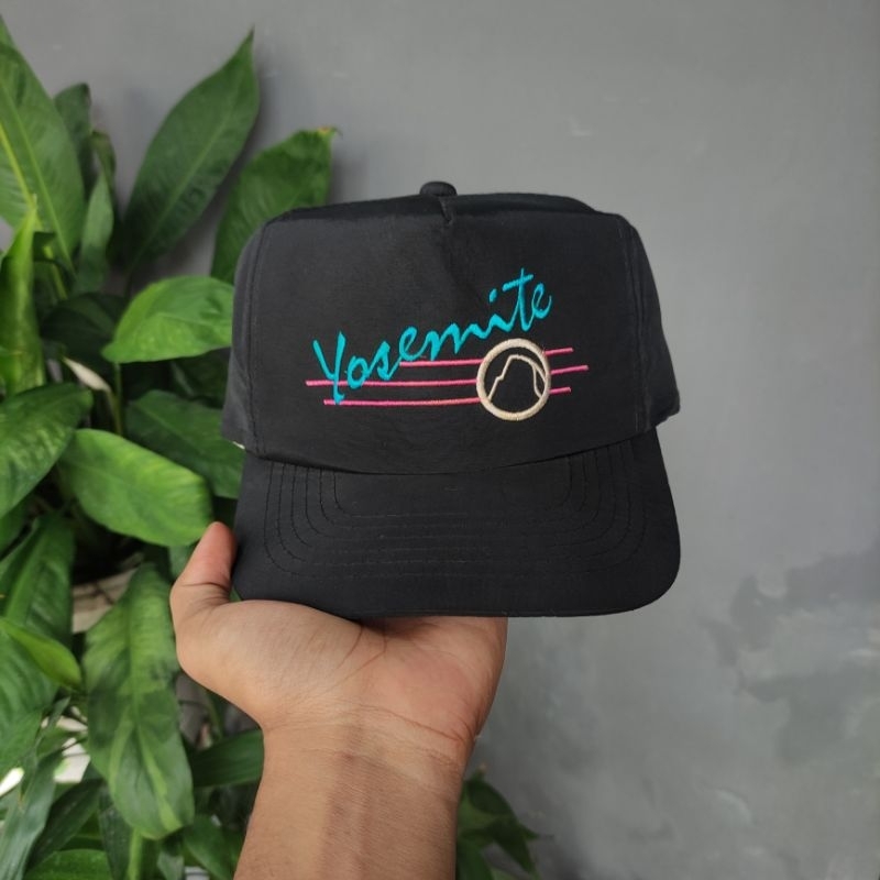 TOPI VINTAGE YOSEMITE SCRIPT YOUNGAN