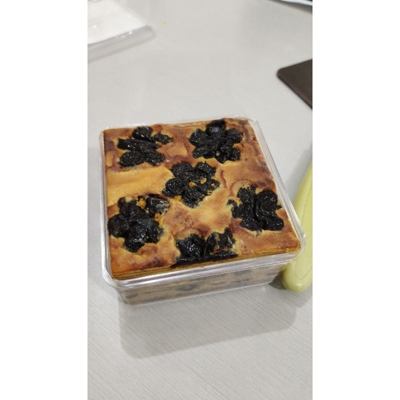 

lapis legit Prunes wijsman dessert box
