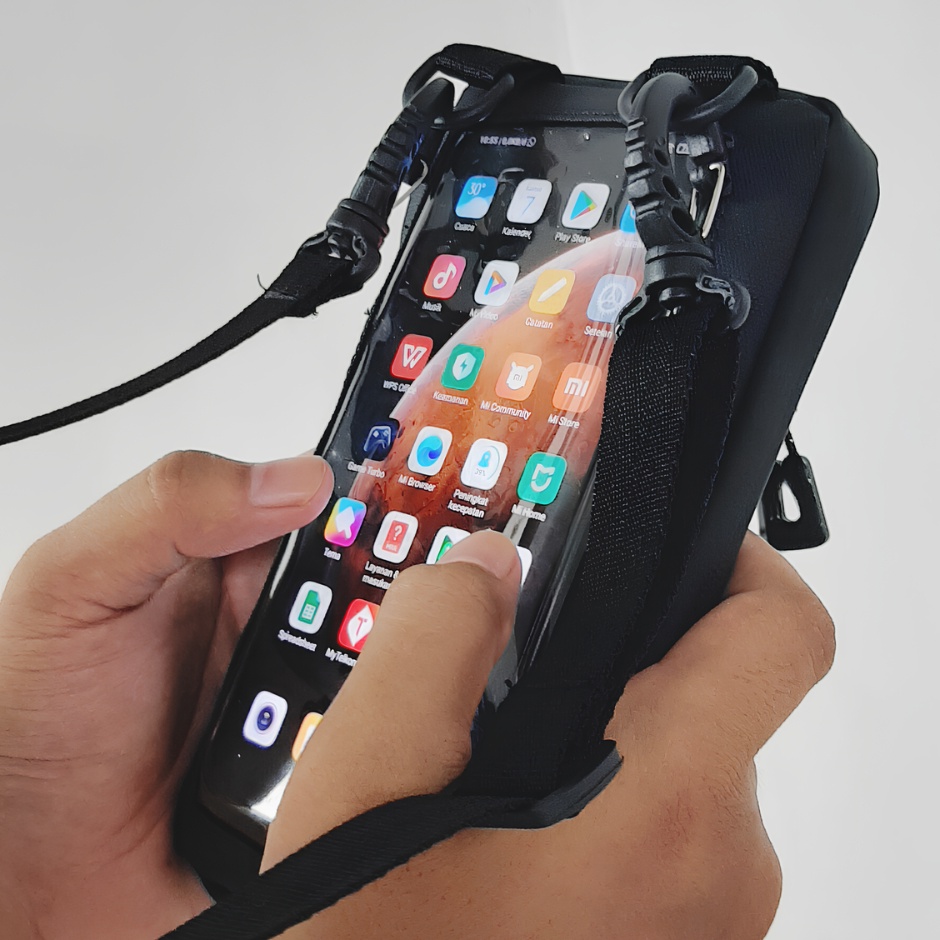 KODE M18N Navel  Tas Dompet Hp Hanging Wallet Gantung Kalung Leher Waterproof Anti Air Koin Uang Sel