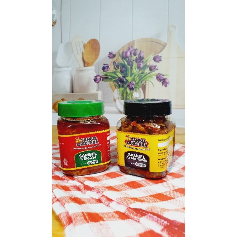 

Paket 2 ( Sambel Terasi + Sambel Ayam Suwir ) 200 gram