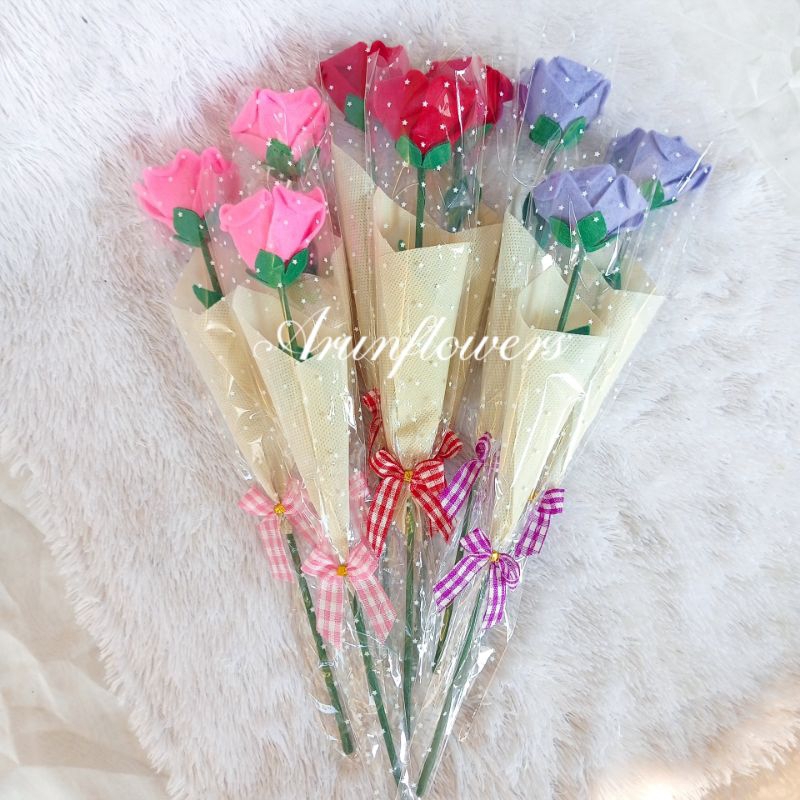 Bunga Mawar Flanel Premium BESAR Lapis Kain SPUNBOND dan Plastik MOTIF Buket Bunga Wisuda/ Buket Gra