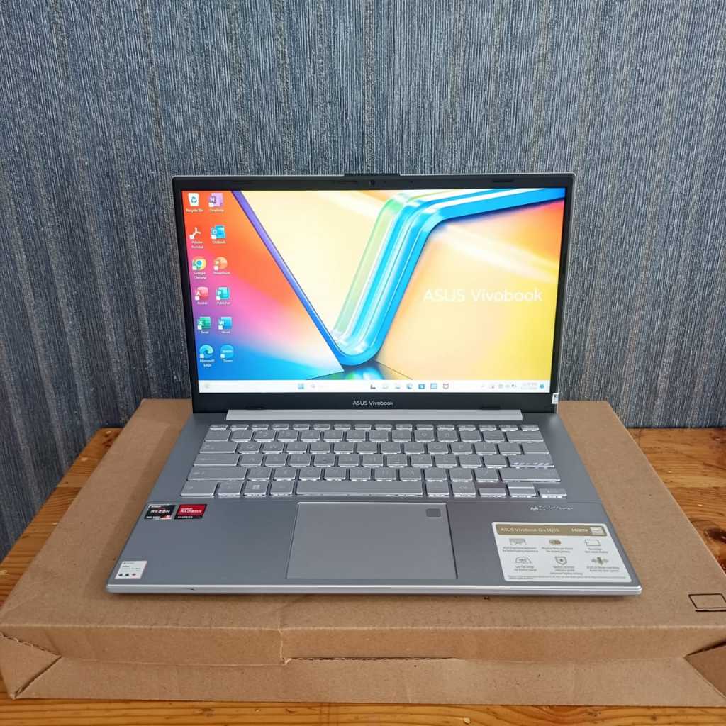 READYSTOCK Asus VivoBook GO 14/15 OLED E1404FA, Amd Ryzen 5 - 7520U, 8/512GB, Silver