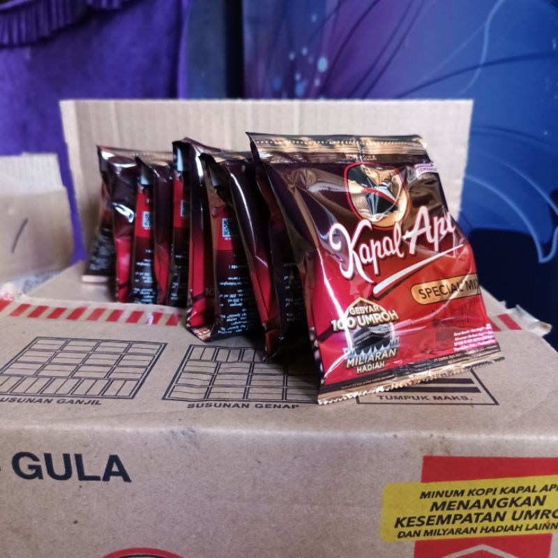 

Kopi kapal api special mix 1 renceng (25gx10 bungkus)