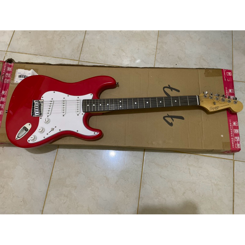 Squier MM Hardtail Stratocaster