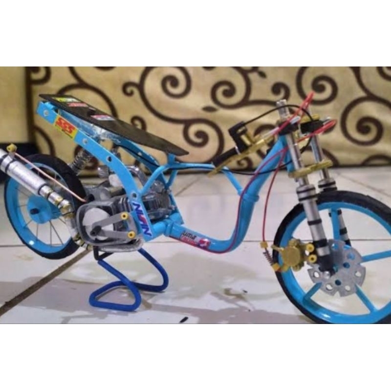 diecast miniatur motor drag Honda beat emak gila scala1:16
