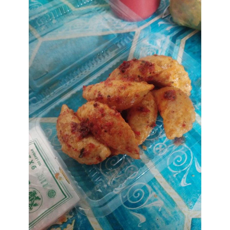 

cireng isi ayam suwir pedas murah meriah forzen food